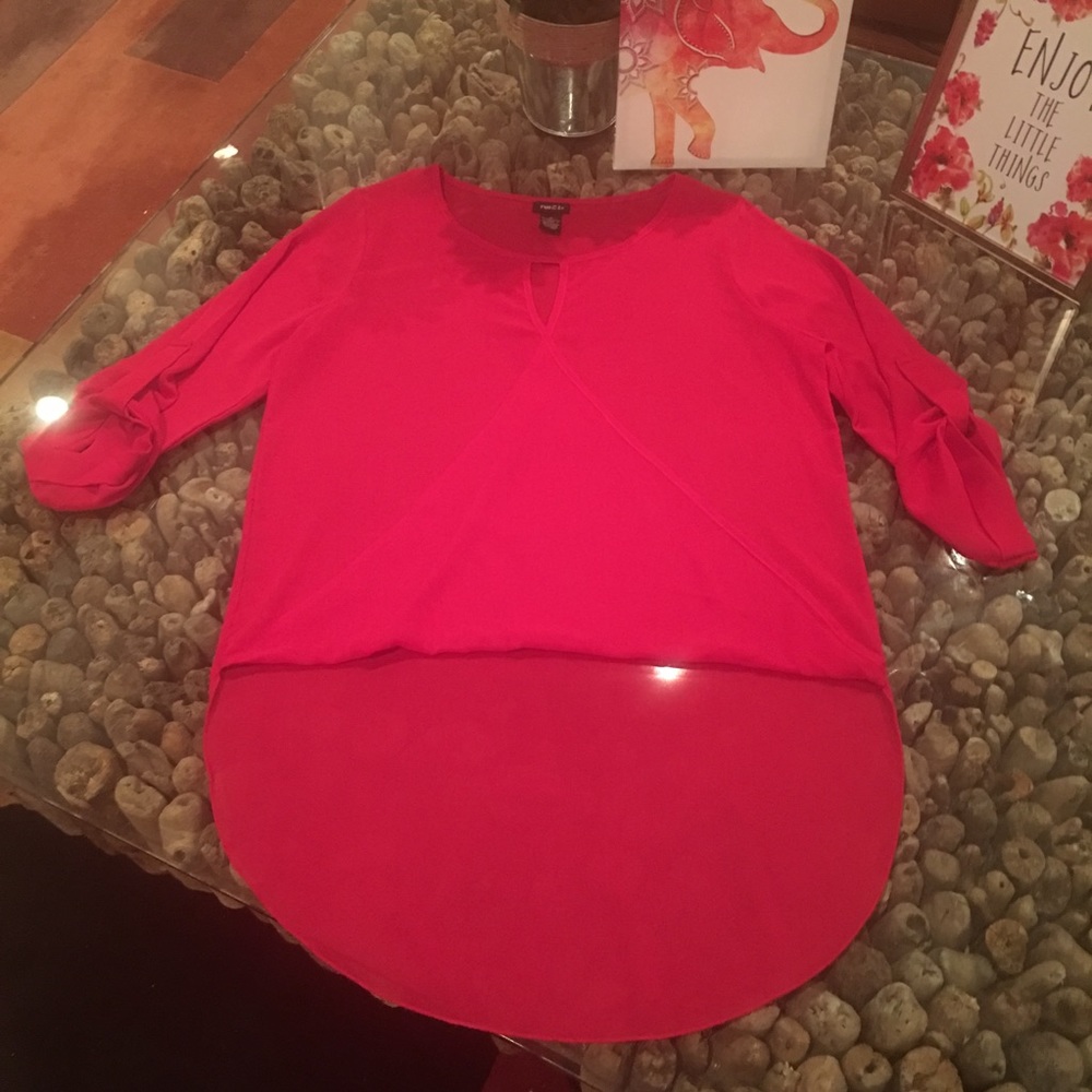 💚RUE 21 extreme high-low tunic.